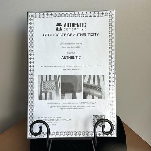 Authentic Christian Louboutin compact wallet - Picture 7 of 11